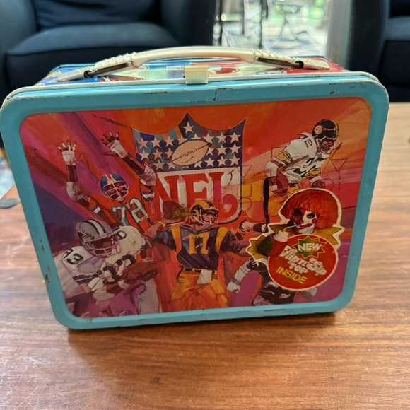 VINTAGE 1978 NFL Properties Inc. LUNCH BOX TIN - Picture 1 of 14